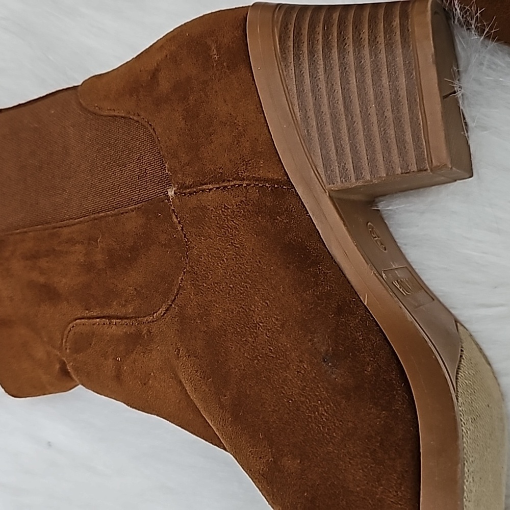 Suede booties - Picture 3 of 6